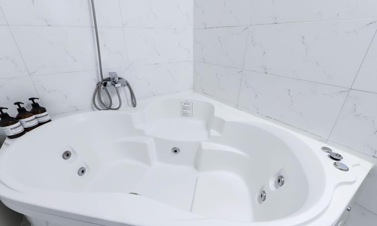 Gumi Time Hotel Ngoại thất bức ảnh